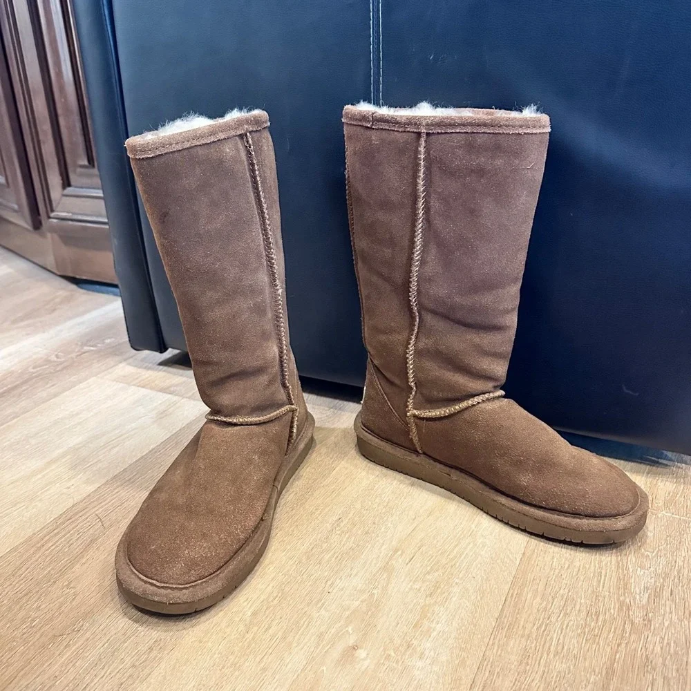 Bearpaw Emma Tall Women's Boots Sz 7W Hickory Brown Suede Sheepskin Lining‎ Cozy